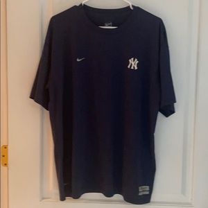 Excellent Condition NY Yankees Nike Dri Fit
